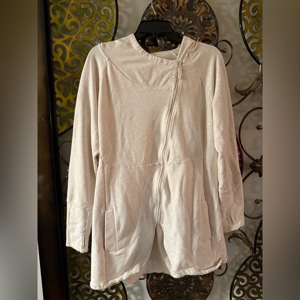 The North Face Women’s XL Asymmetrical Zip Up Hoodie Tadasana